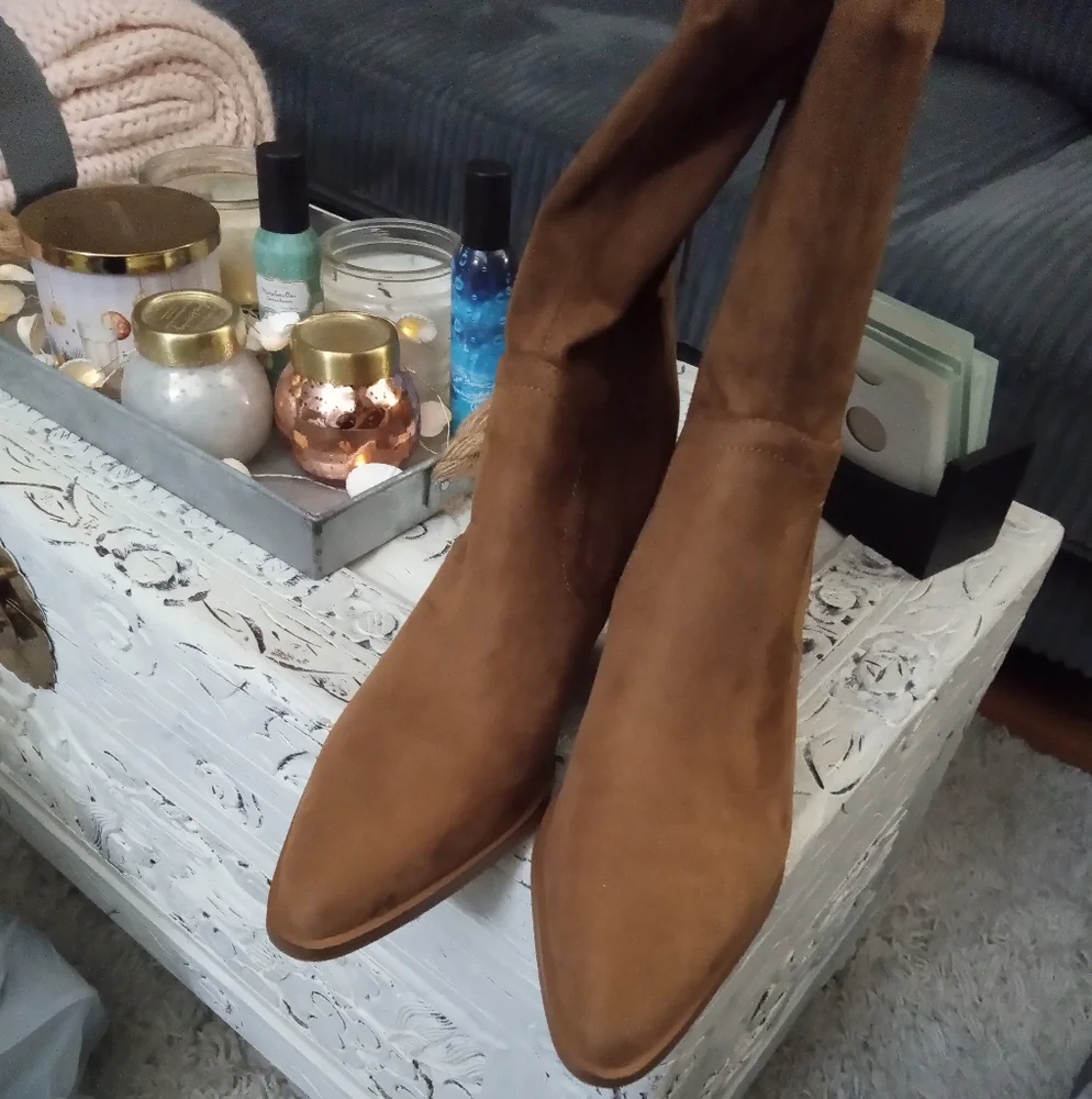 🆕⭐Marc Fisher tan over the knee boots